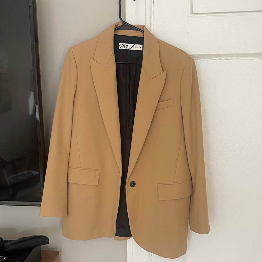Zara light brown blazer